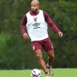 Patrick, meia do Athletico.