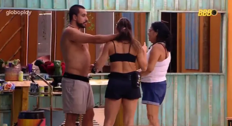 Maike em suposta agressão a Renata no BBB 25 (Imagem: Reprodução)