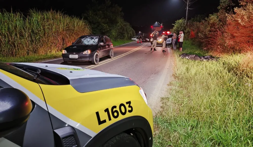 Homem morre após ser atropelado por frentista que saía do trabalho, em Araucária