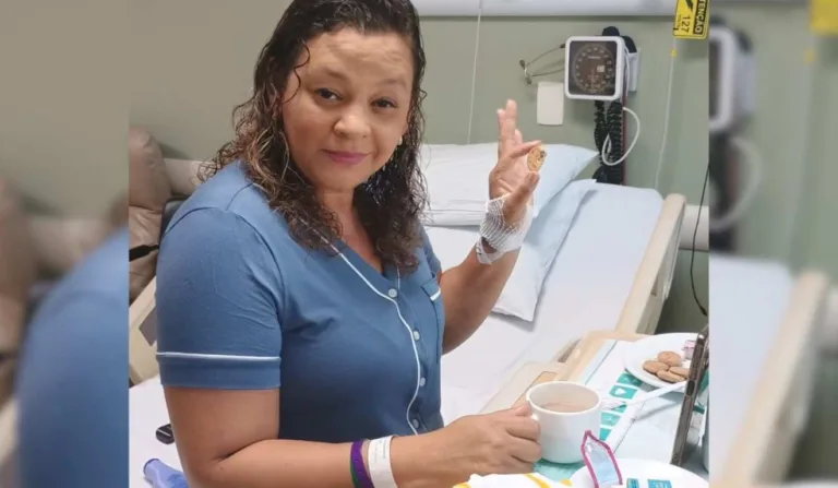 A cabeleireira Tatiane Freitas dos Santos, de 42 anos, no hospital