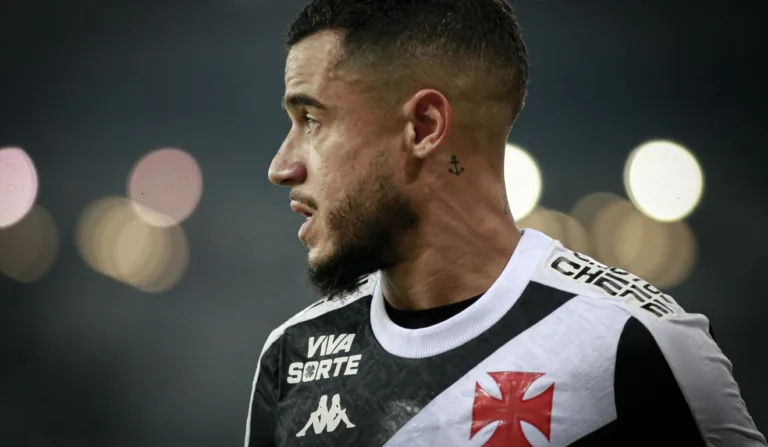 Coutinho está recuperado de lesão e deve ser titular no Vasco