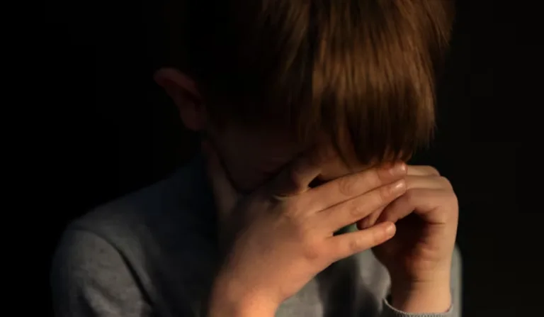 Imagem ilustrativa de um menino.