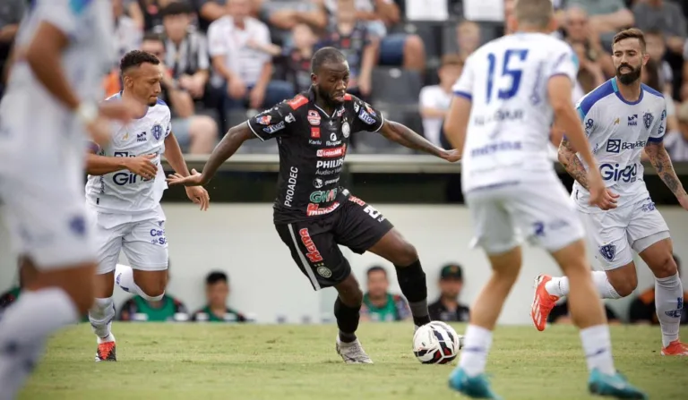 Operário e Paysandu se enfrentaram pela Série B 2025. (Foto: André Jonsson/Operário)