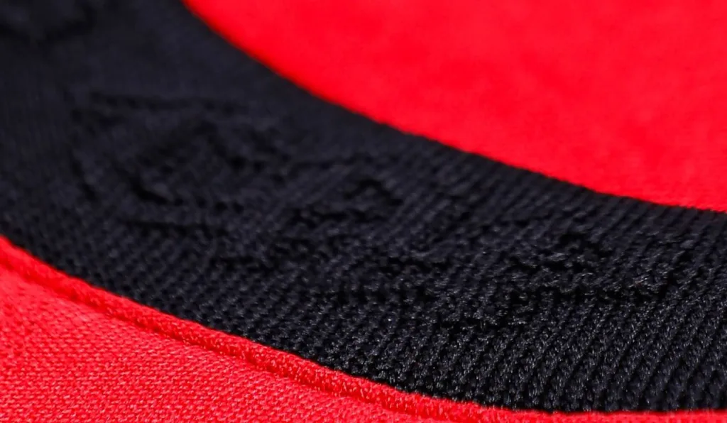 Detalhe da nova camisa divulgada pelo Athletico