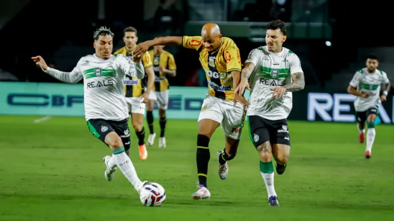 Lance de Coritiba x Novorizontino, pela Série B