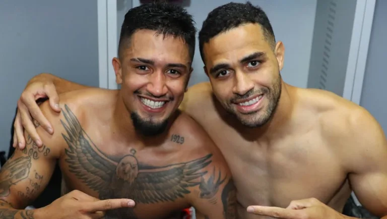 Renan Peixoto e Alan Kardec juntos. (Foto: Duda Matoso/athletico.com.br)