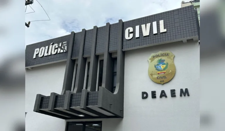 Polícia apura se padrasto é pai da filha de enteada