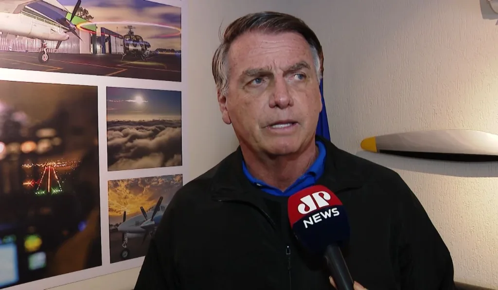 Bolsonaro diz ter apoio para aprovar PL da anistia e afirma que seu vice será do nordeste para concorrer em 2026