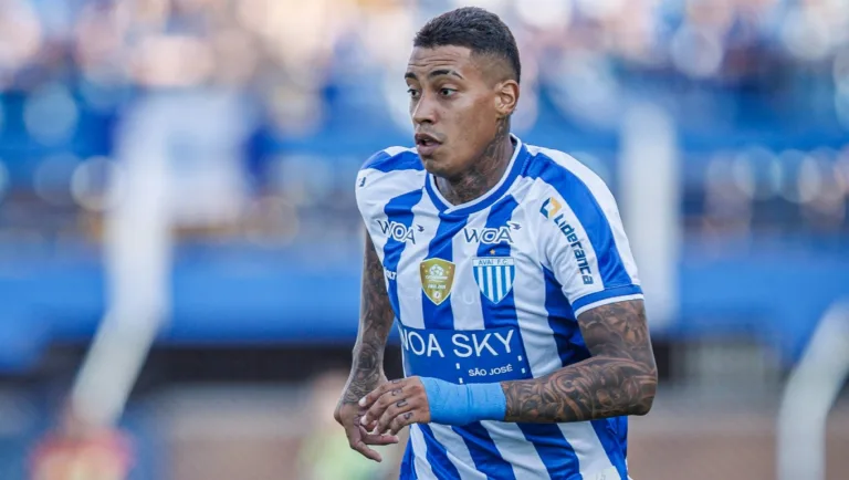 Alef Manga, ex-Coritiba. (Foto:Flickr/ Avaí FC)