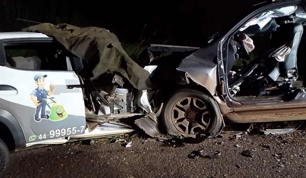 Acidente na BR-369 resultou em quatro mortos e cinco feridos, em Mamborê