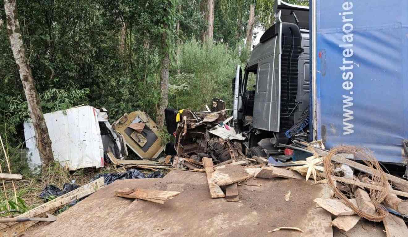 Vítimas de acidente na BR-476 eram trabalhadores da mesma empresa