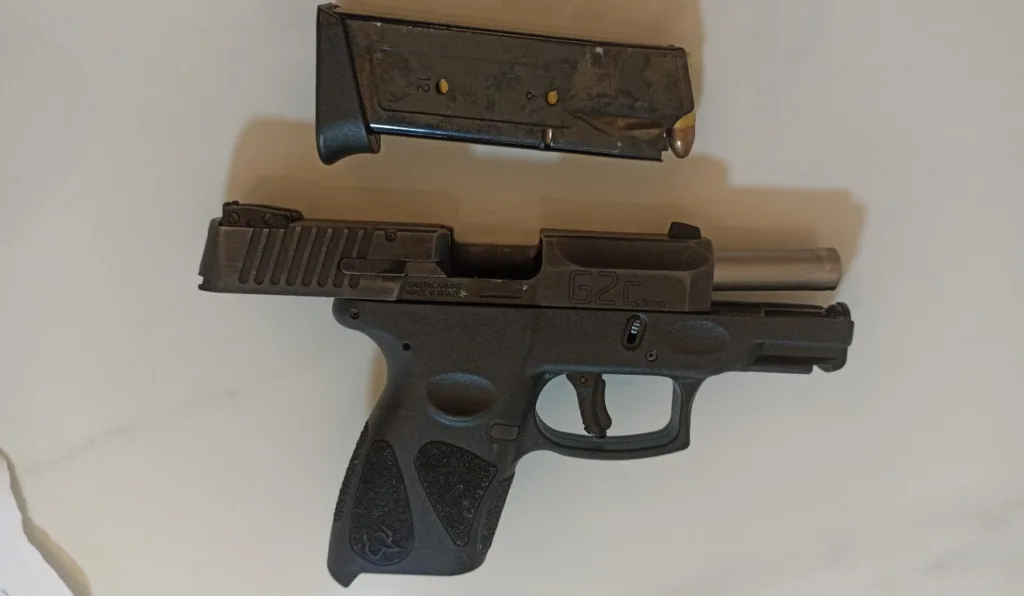 pistola apreendida pela PF na Operação Forlands