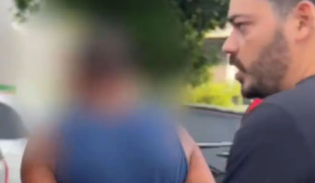 Homem estupra adolescente enquanto pais dormiam e oferece R$ 50 para ela não contar