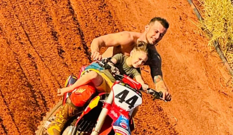 Piloto Eduardo e o filho morreram em grave acidente registrado na cidade de Marília