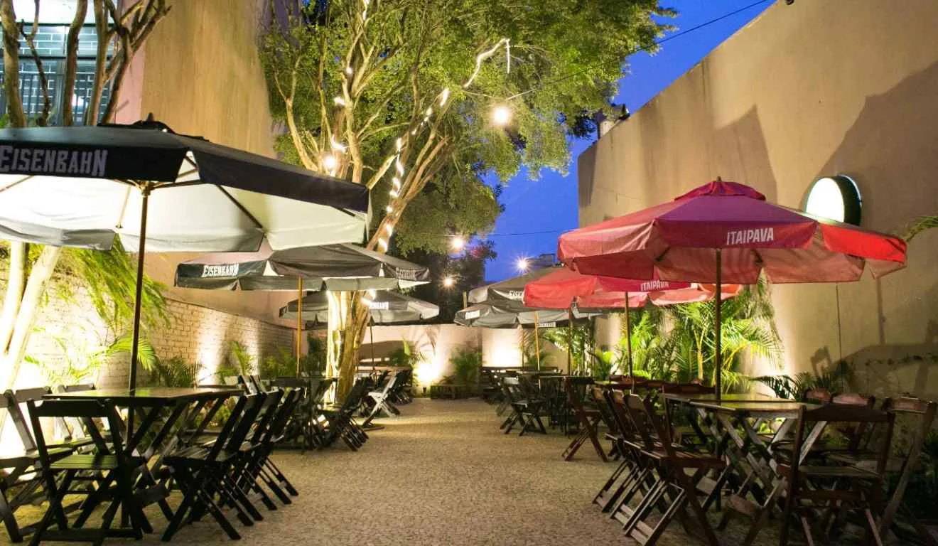 Garden Hamburgueria.