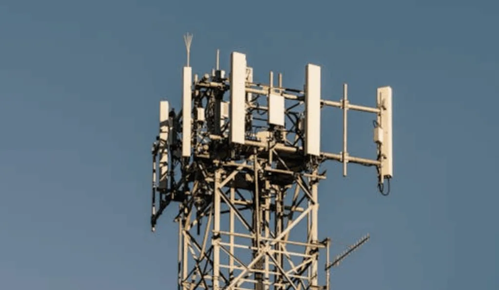 Imagem ilustrativa da torre de internet.