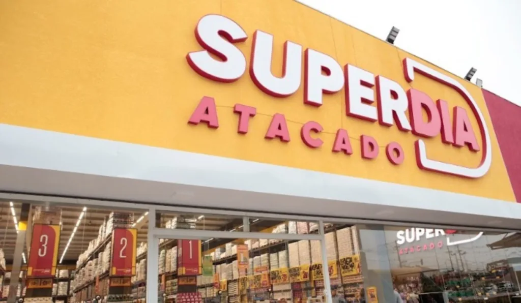 Fachada do atacado Super Dia