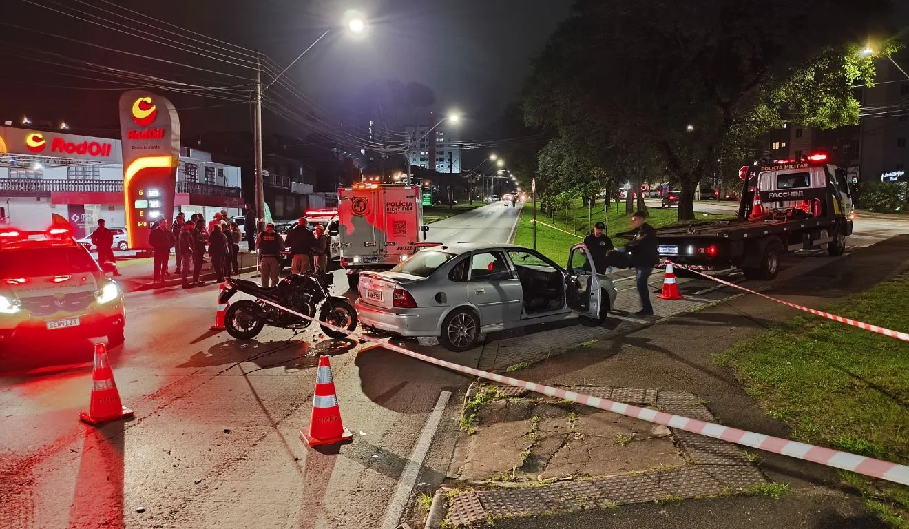 Colisão entre carro e moto provocou a morte de pai de três filhos
