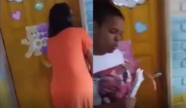 diretora mostrando objeto sexual para professora