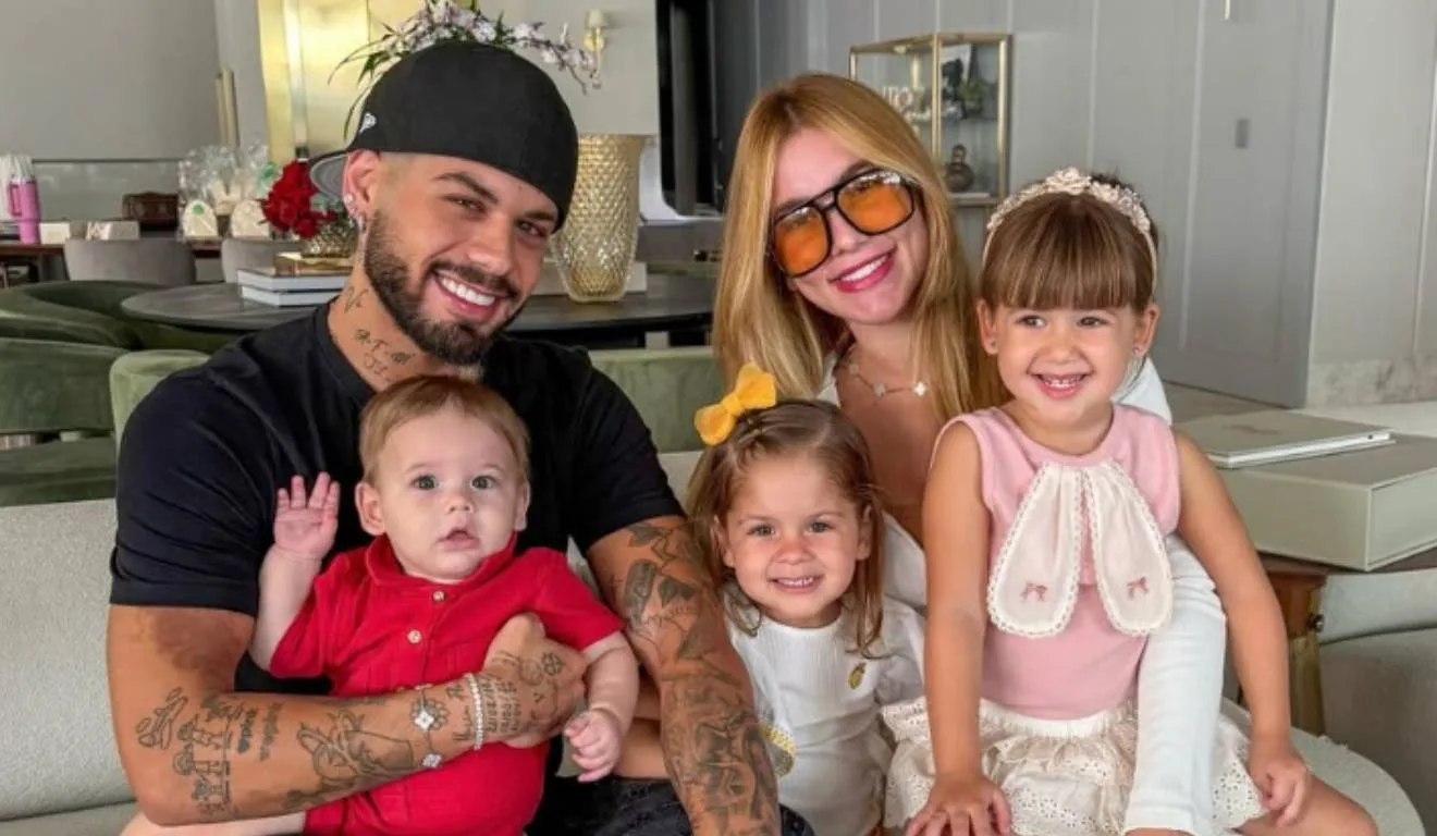 zé felipe com virginia e os filhos