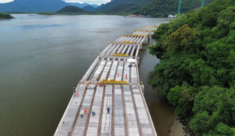 obras da Ponte de Guaratuba