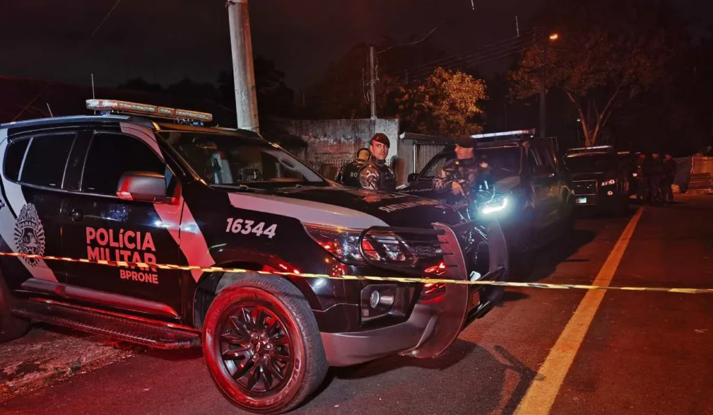 Área isolada pela Polícia Militar