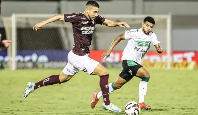 Lance de Ferroviária x Coritiba, pela Série B