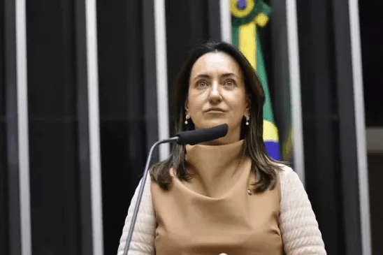 “Coisa bizarra” afirma Rosângela Moro sobre gastos de Janja;vídeo