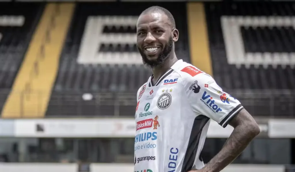 Allano acusa Miguelito de racismo durante partida