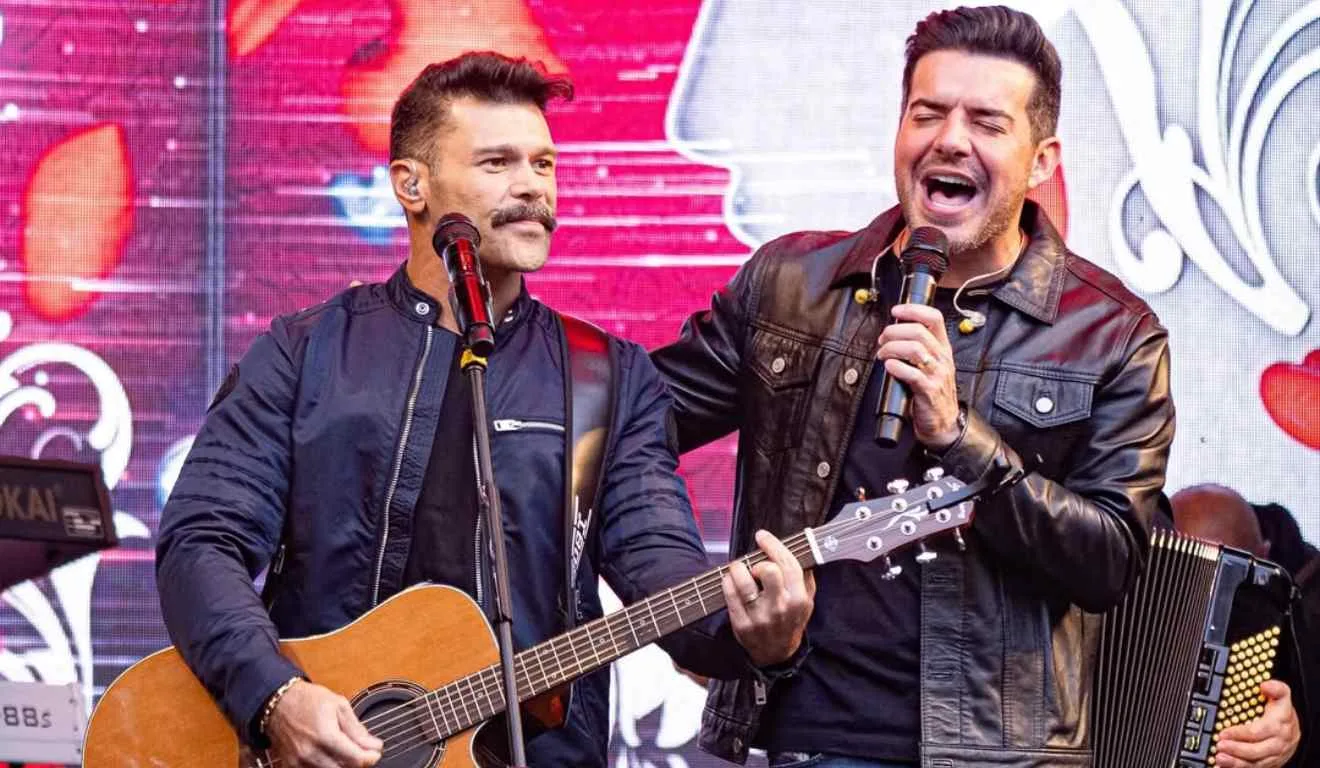 Marcos e Belutti em show