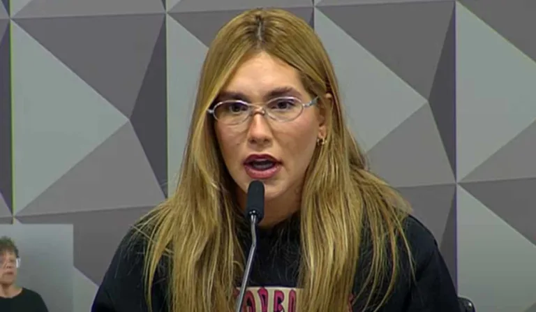 A influenciadora digital Virgínia Fonseca no Senado