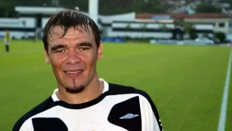 Jogador passou pelo Peixe em 2006. (Foto: Reprodução/ Santos)
