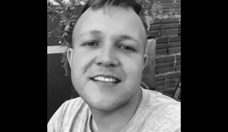 jovem motociclista morre em acidente provocado pelo tio dele, que dirigia uma caminhonete, em Mandaguaçu