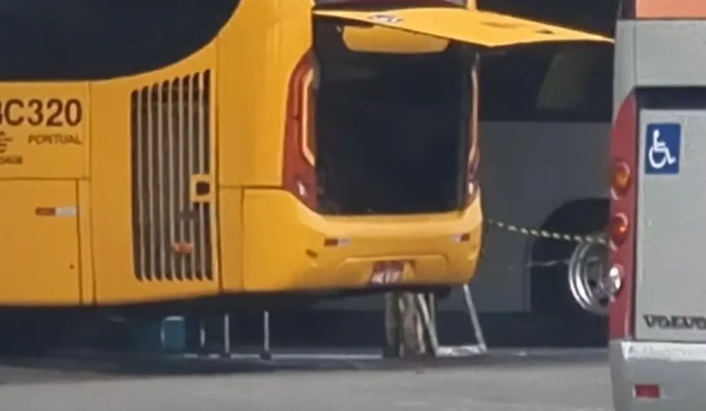 ônibus que atropelou o borracheiro