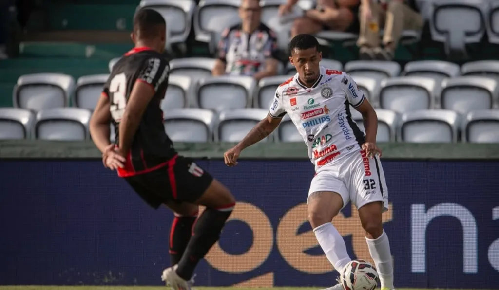 Operário x Botafogo-SP fizeram jogo morno no Couto Pereira