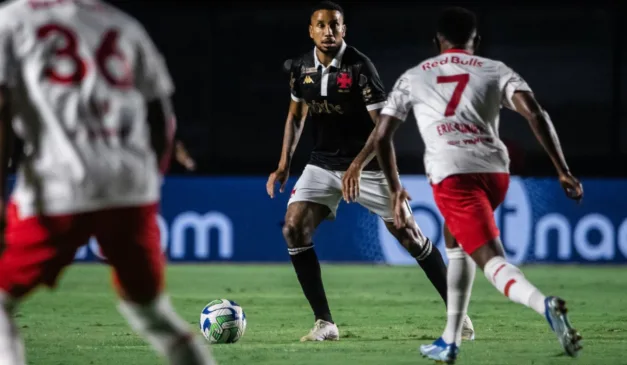 Vasco vem se recuperando na temporada depois da chegada de Diniz