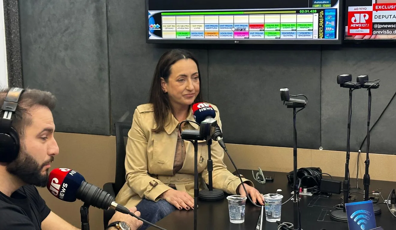 Rosângela Moro analisou a polêmica dos bebê reborn no RIC Notícias Opinião