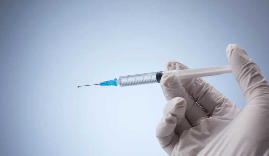 injeção anticoncepcional