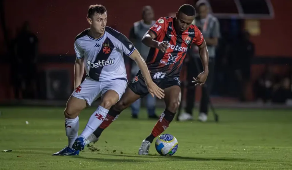 Equipes se enfrentaram pelo Brasileirão do ano passado e Vasco saiu vencedor por 1x0
