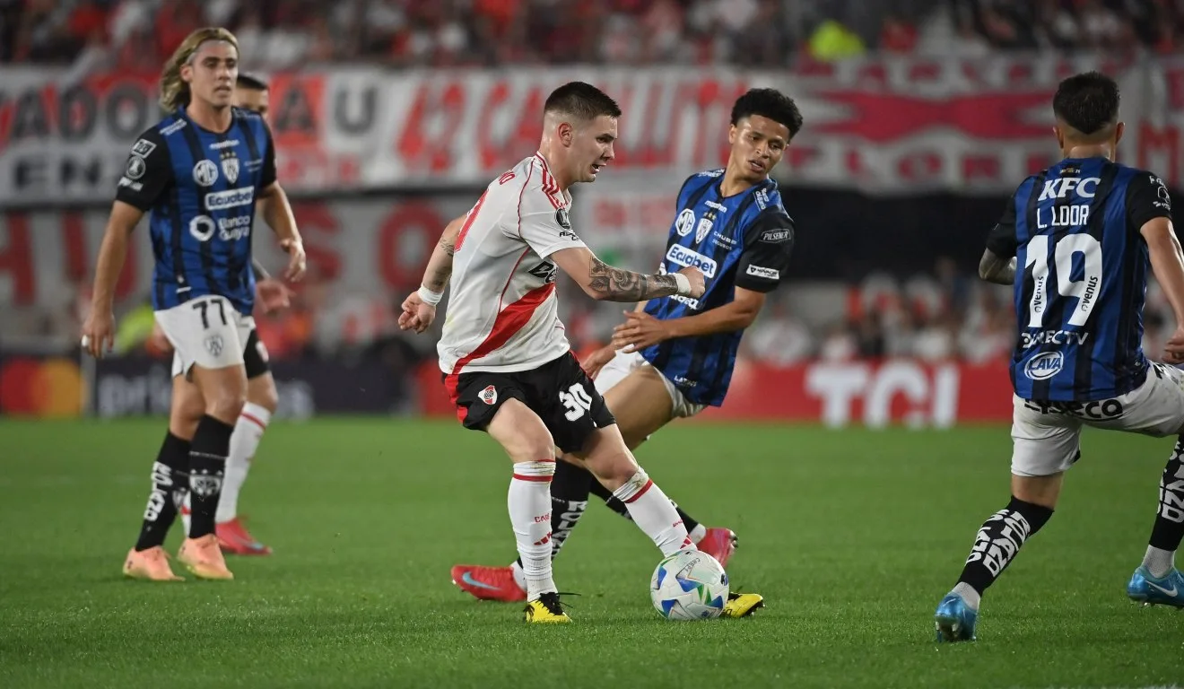 lance de River Plate x Independiente del Valle 