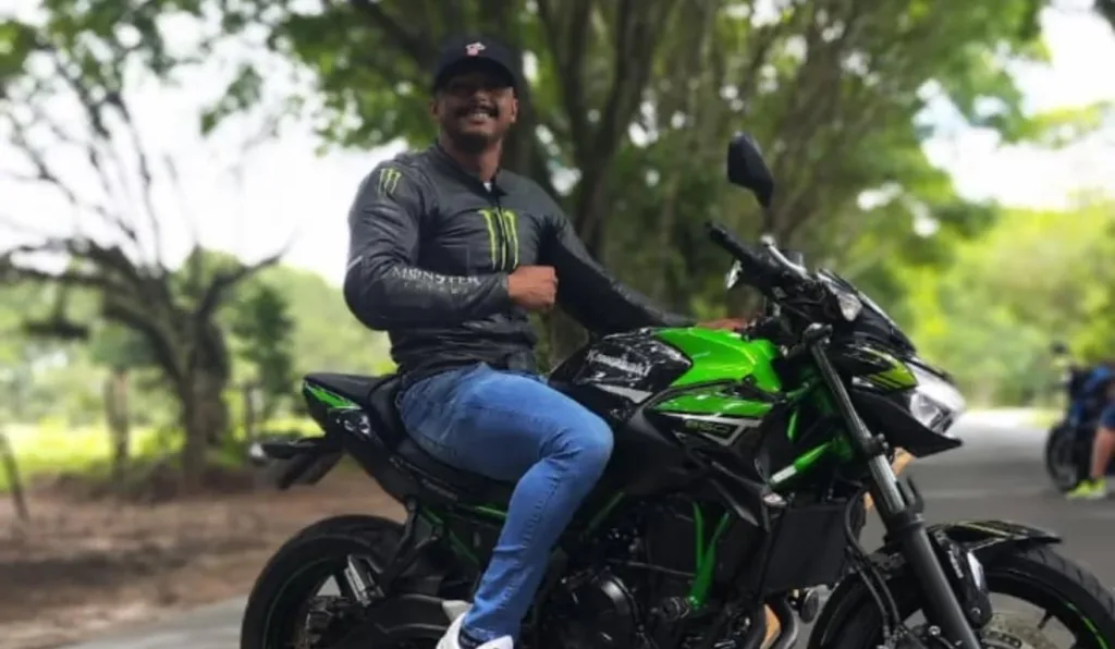 Acidente aconteceu no dia 21 de abril, na BR-376; Jalisson conduzia a motocicleta