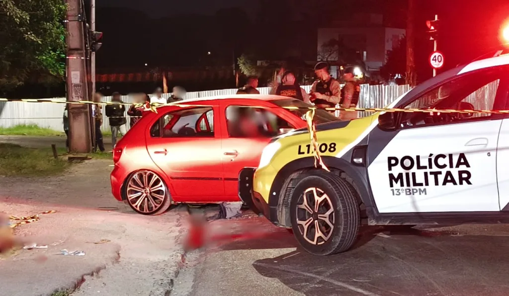 jovens são mortos a tiros  após jogo de futebol no Tatuquara, em Curitiba