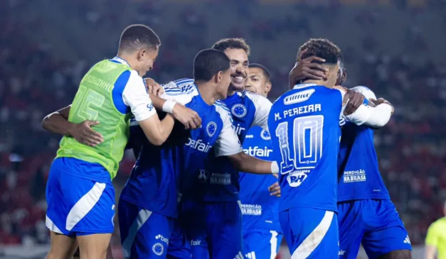 Jogadores do Cruzeiro comemorando