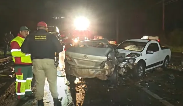 homem de 58 anos morre em acidente com três carros na PR-444, em Arapongas