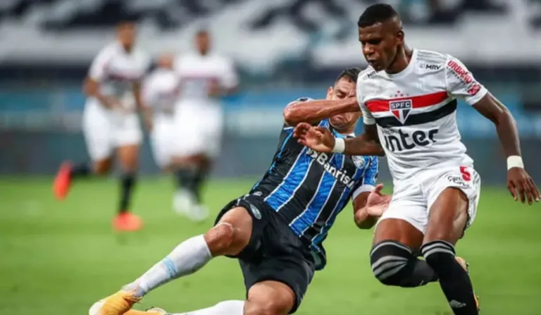 São Paulo e Grêmio fazem duelo de times próximos a zona de rebaixamento