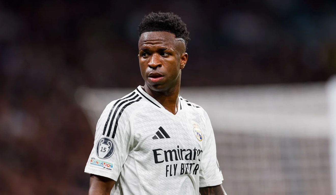 Vini Jr em campo pelo Real Madrid