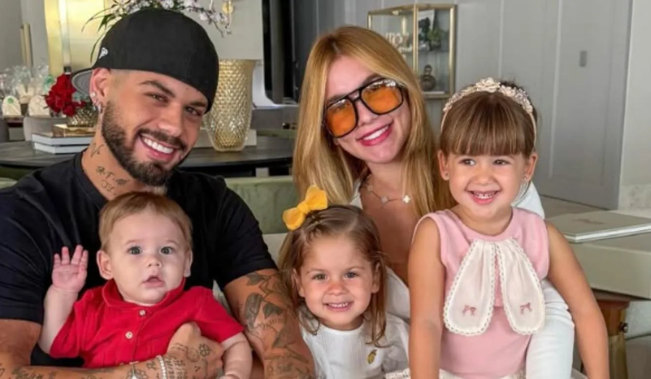 virginia e zé felipe com os filhos