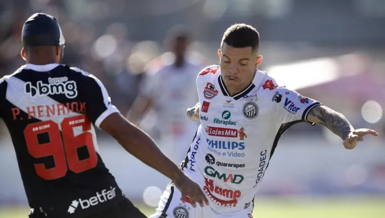 Operário e Vasco pela Copa do Brasil. (Foto: André Jonsson/ OFEC)