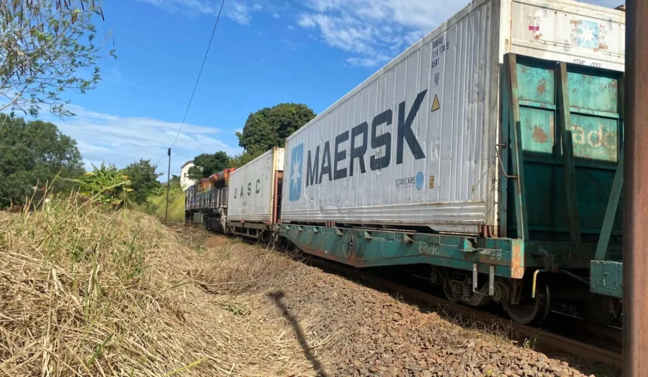 homem em situação de rua dorme sobre os trilhos e morre após ser atropelado por trem em Apucarana, norte do Paraná