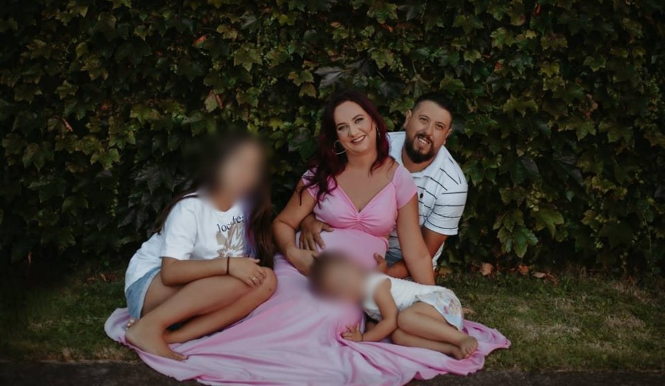 Família do casal morto. 